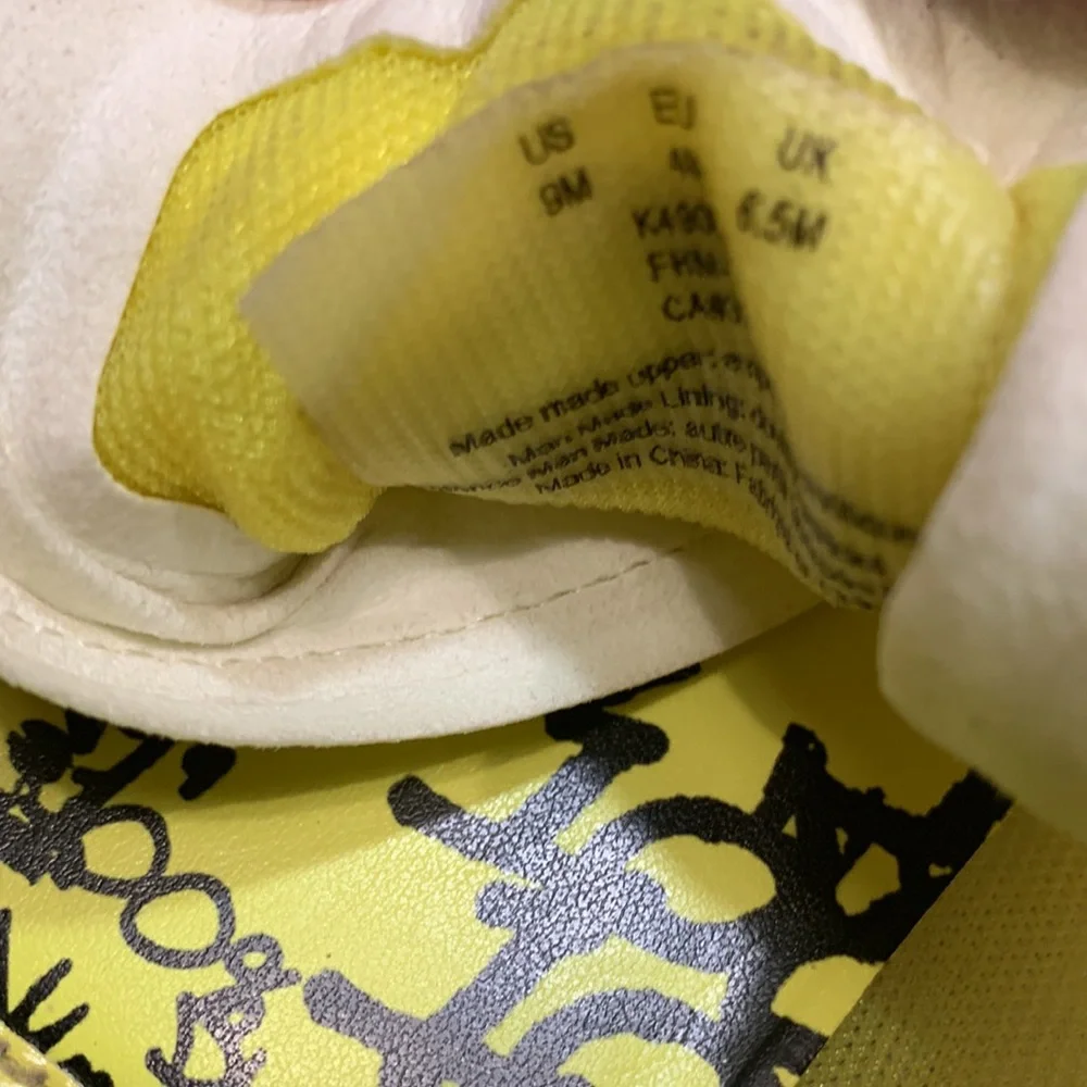 🌹DKNY • Fashion Sporty Mesh Vibrant Yellow Athletic Sneakers •